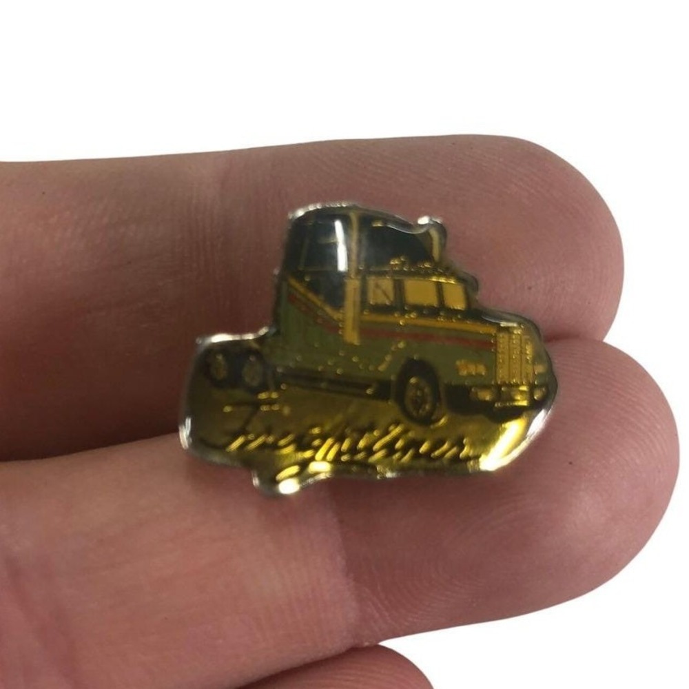 Vintage Freightliner Semi Truck Enamel Lapel Pin Gold Tone Collectible Badge